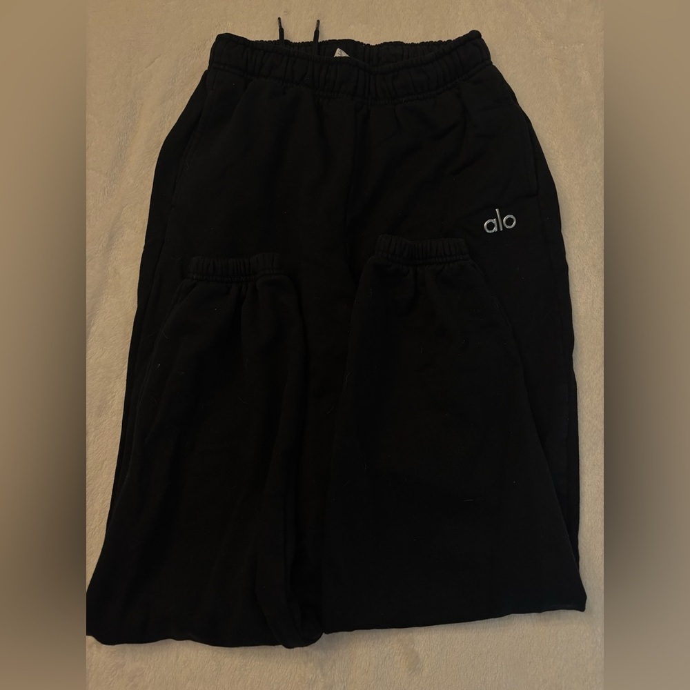 ALO Yoga Black Joggers